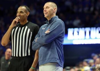 Mark Pope, Friend of the Refs? Why the UK Basketball Coach Rarely Argues with Officials