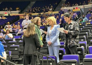 LSU Women’s Basketball Head Coach Kim Mulkey Donned Powder Blue From Head To Toe For The Tigers’ Game Against San Diego State