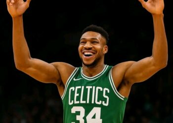 DONE DEAL: YES, IT IS DONE: The entire NBA community overjoyed as GIANNIS ANTETOKOUNMPO has finally announced that he is…