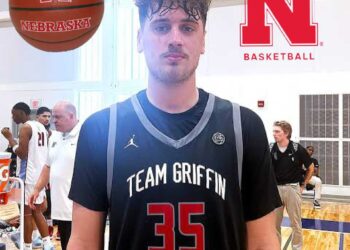 Nations No. 1 Five-Star 6-Foot-10 Center Parker Jefferson Commits to Nebraska Cornhuskers men’s basketball Over USC and LSU In a thrilling turn of events for college basketball, Parker Jefferson, the nation’s top-ranked five-star recruit and a towering 6-foot-10 center, has officially committed to the