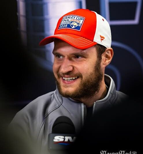 ESPN REPORT: The Florida Panthers center (C) Aleksander Barkov has shocked the sports world with a selfless act that transcends the game of Hockey. Upon signing his NHL contract, Aleksander Barkov made the bold and compassionate decision to donate his entire $2 million signing bonus to combat homelessness across the United States. The move, hailed as one of the most generous gestures ever by a professional athlete and…..