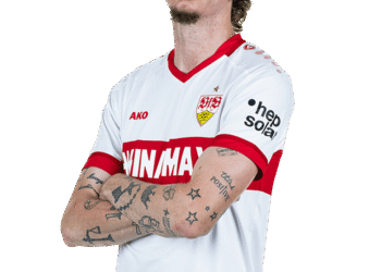 BREAKING NEWS: VfB Stuttgart-Superstar Nick Woltemade spendet den gesamten Bonus und die Sponsoring-Einnahmen von 12,9 Millionen US-Dollar an die Initiative für Obdachlosenunterkünfte, um die Finanzierung von 150 Wohneinheiten mit 300 Notunterkünften zu unterstützen … „Ich habe die Auswirkungen von Obdachlosigkeit in meiner Kindheit aus erster Hand gesehen und wusste … Weiterlesen