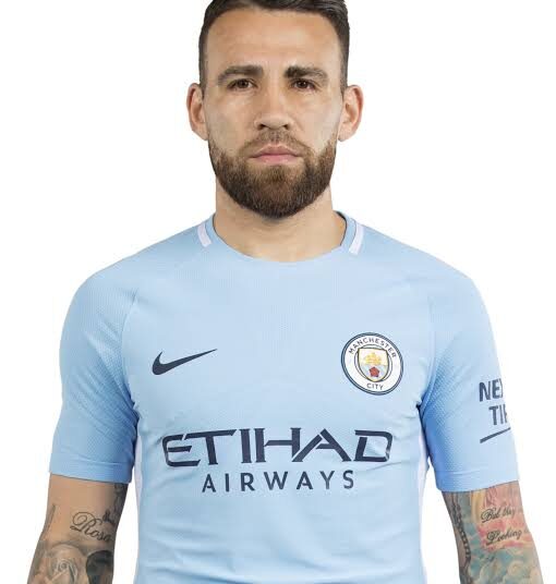 Pior pesadelo: a saída inesperada do astro do Benfica Nicolàs Otamendi, que partiu o coração, para seguir em frente com o Manchester City com um contrato de 4 anos de £ 88 milhões…… Veja mais