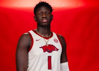 Nation’s No. 1 center dialed in during official visit with Calipari, Arkansas